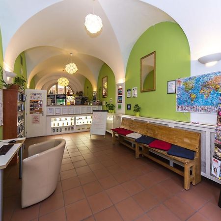Hostel Mango Prague Exterior photo